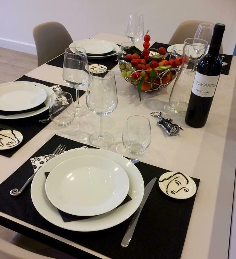 Carnot Chic Apartment Carcassonne Bagian luar foto