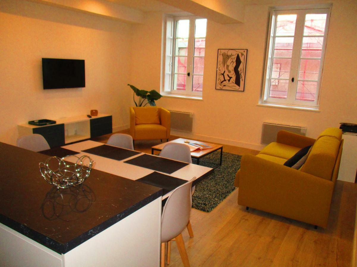 Carnot Chic Apartment Carcassonne Bagian luar foto